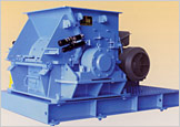 Single-shaft cutting crusher